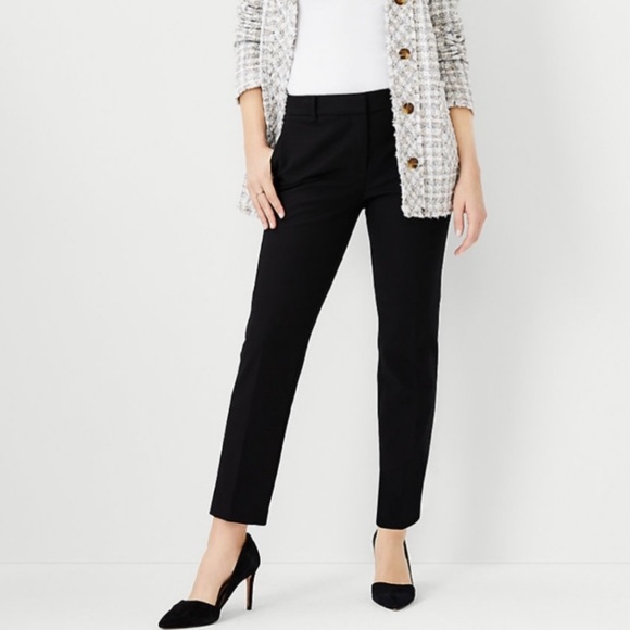 Ann Taylor Pants - NWT ANN TAYLOR LEAN FIT  “COTTON CROP” BLACK